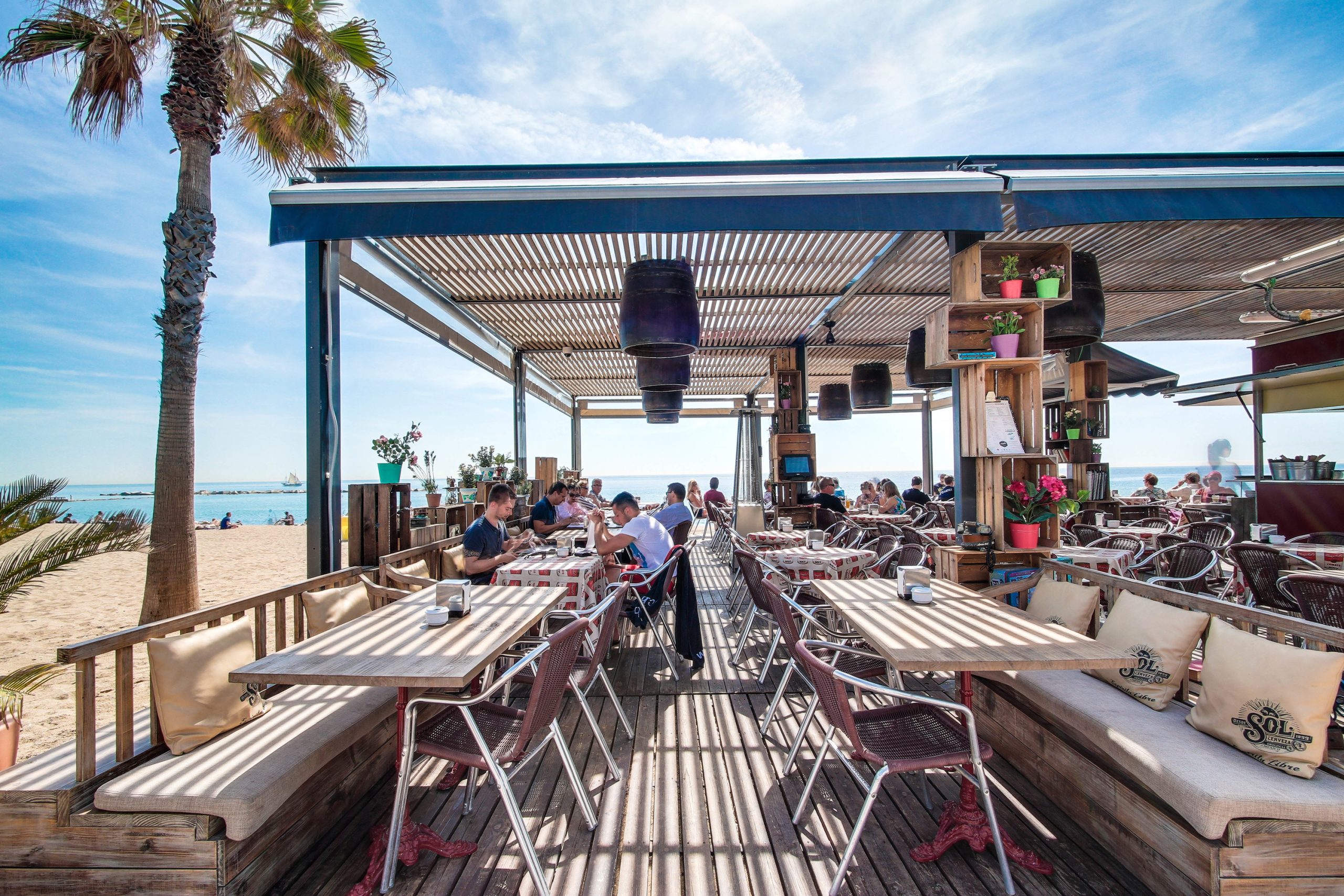 Barceloneta Beach Uncovered: Activities, Restaurants, and Hotels