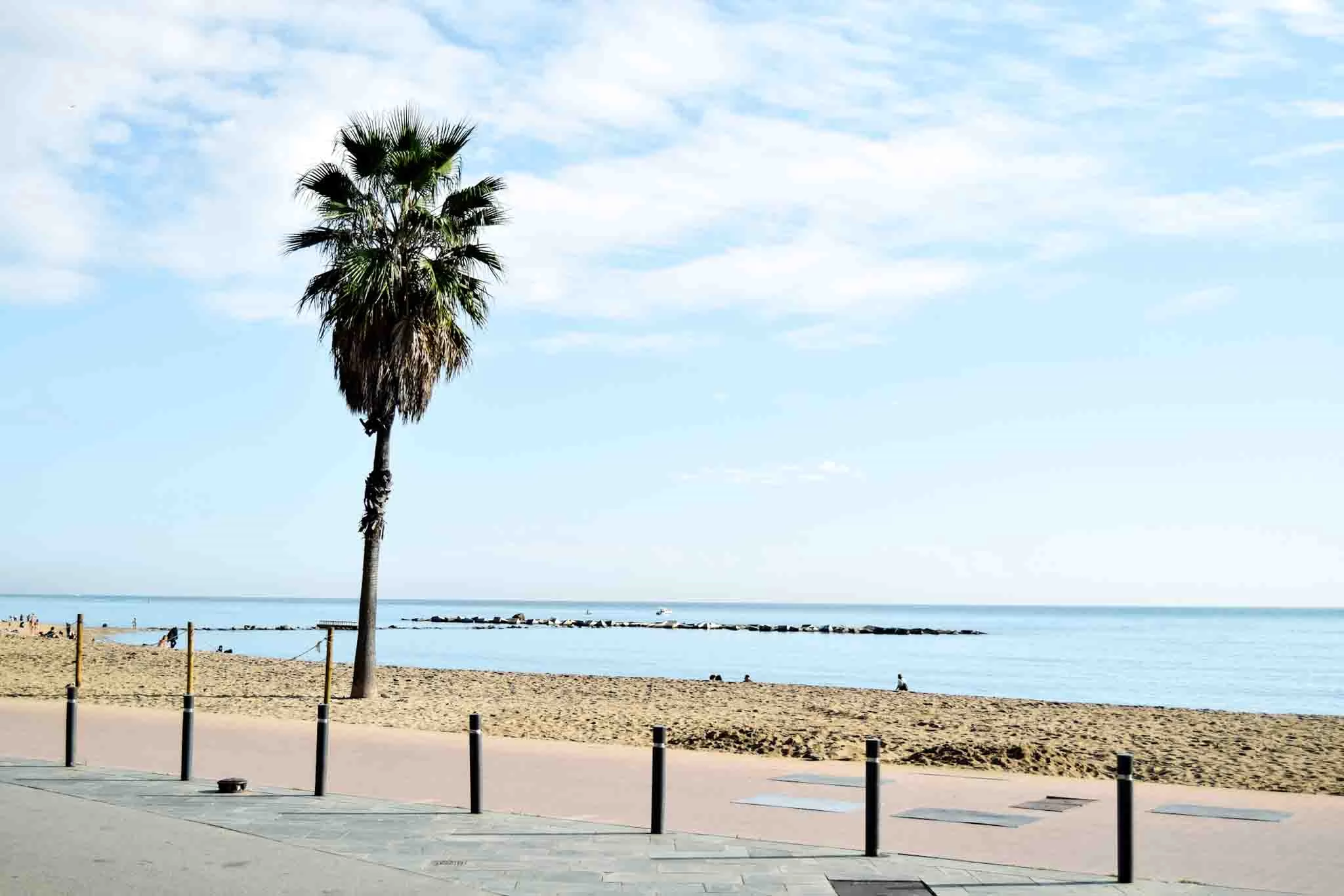 Good Practice Guide for Sustainable Tourism: Coastline and Beaches | Hotel Arc La Rambla Barcelona