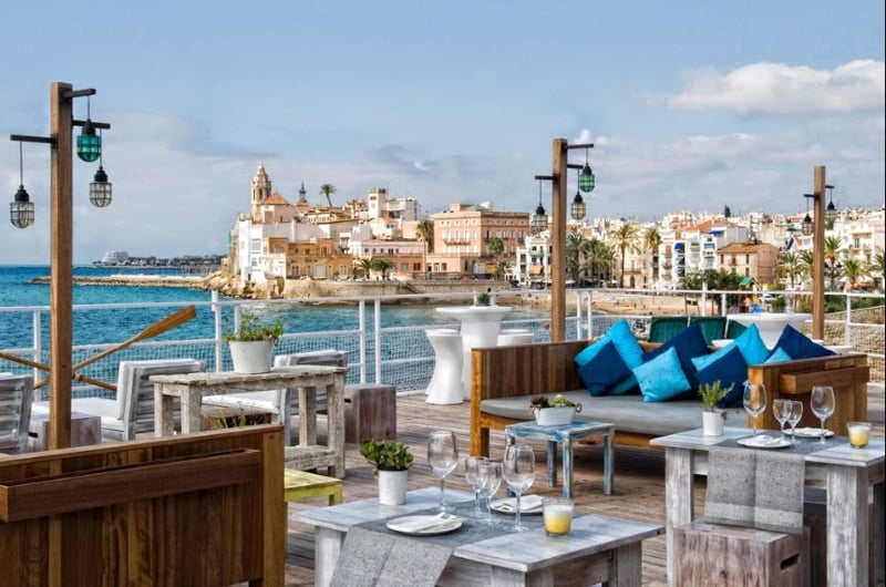 Sitges nightlife >> the best bars and clubs for a great night out